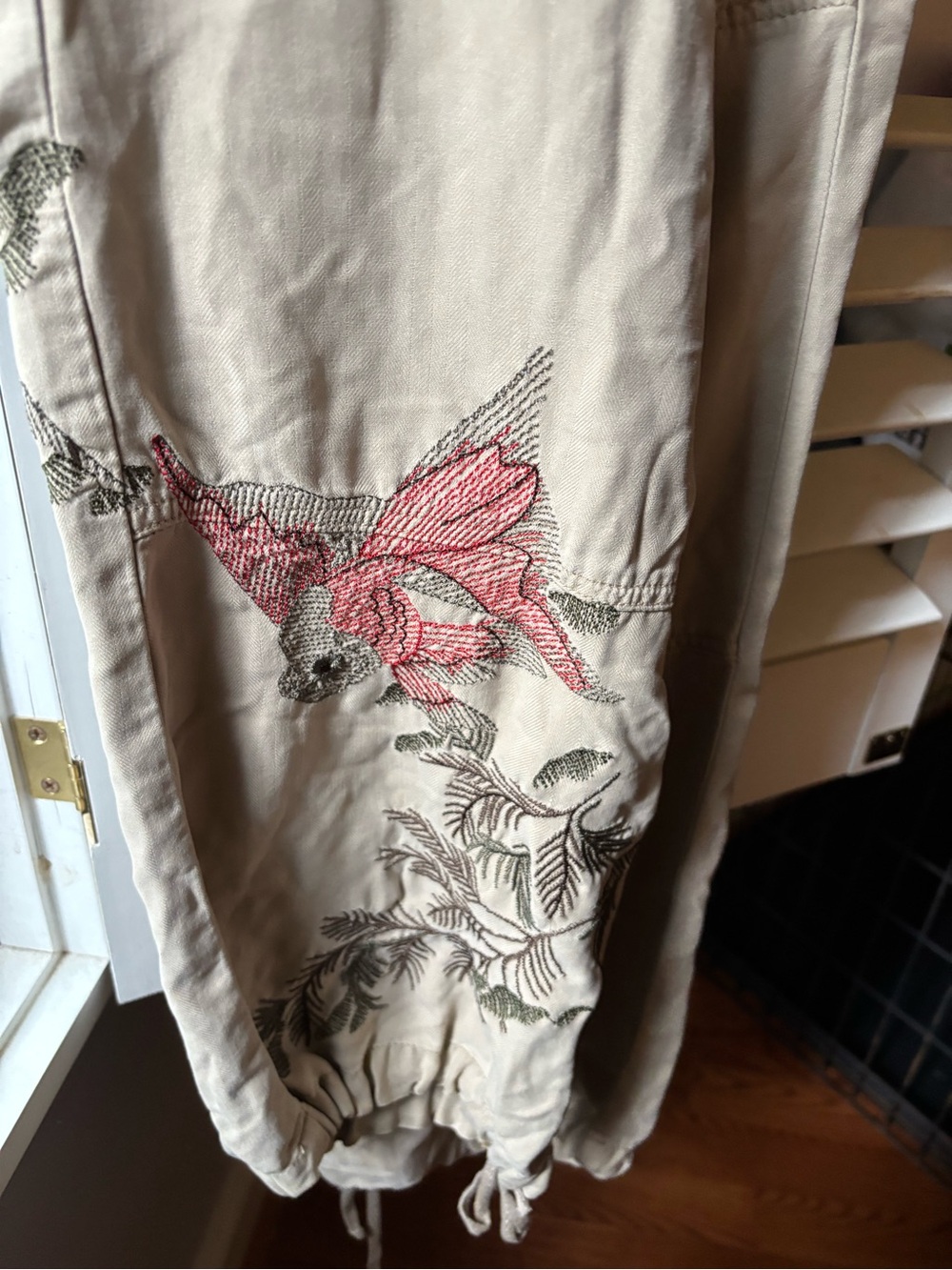 Da-Nang Beige Pants with Pink Logo Detail